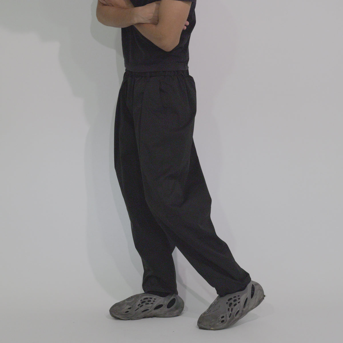 ナチュラルストレッチバルーンパンツ