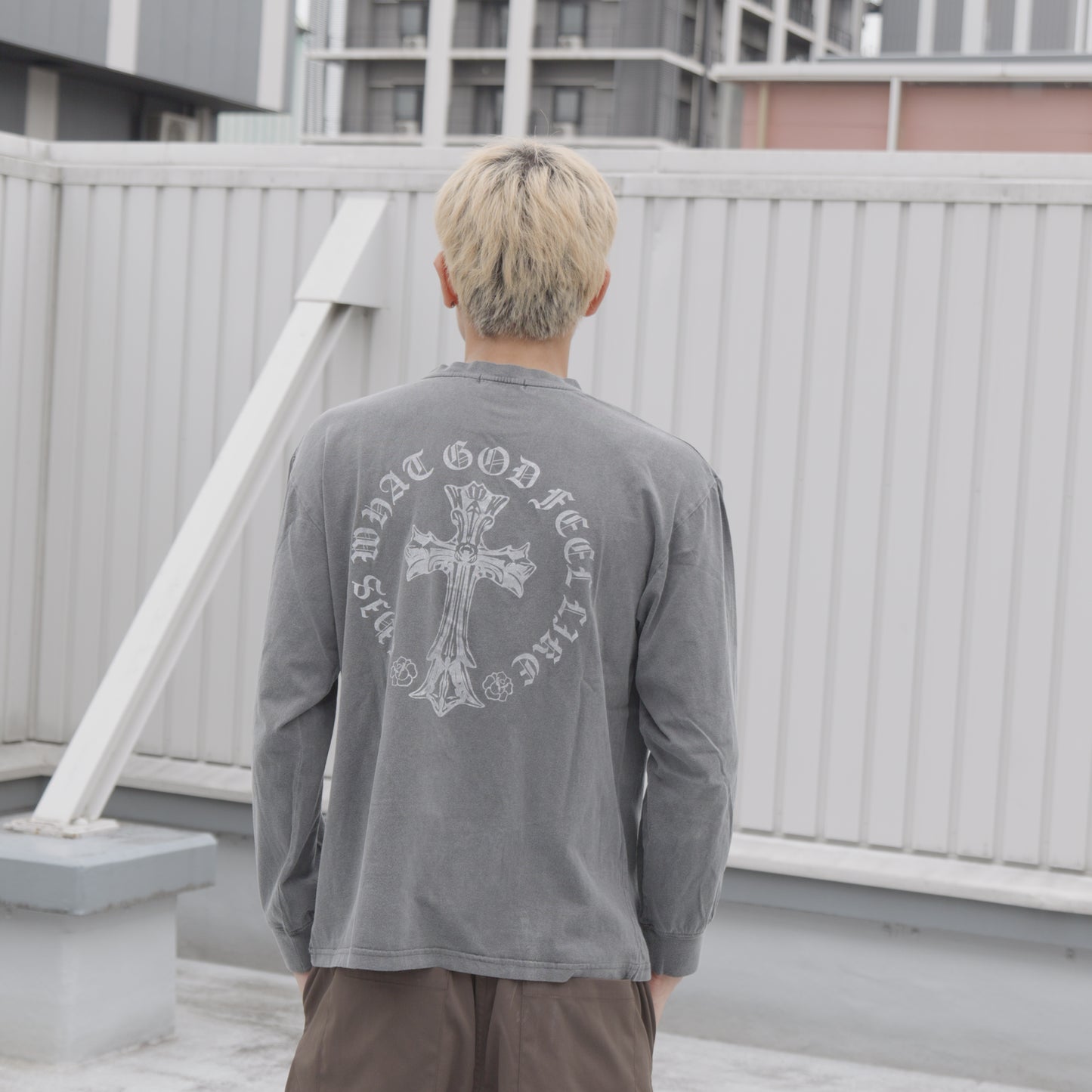 長袖Tシャツ