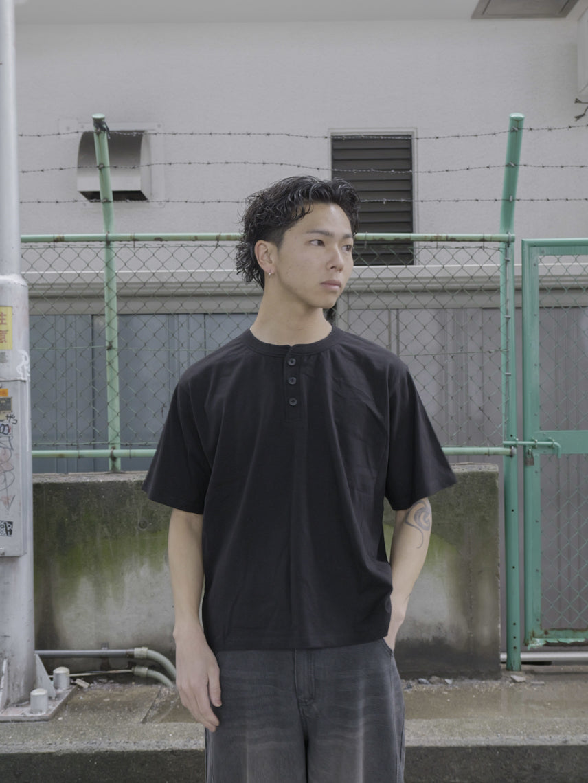 ヘンリーネック半袖Tシャツ