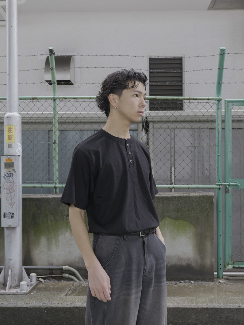 ヘンリーネック半袖Tシャツ
