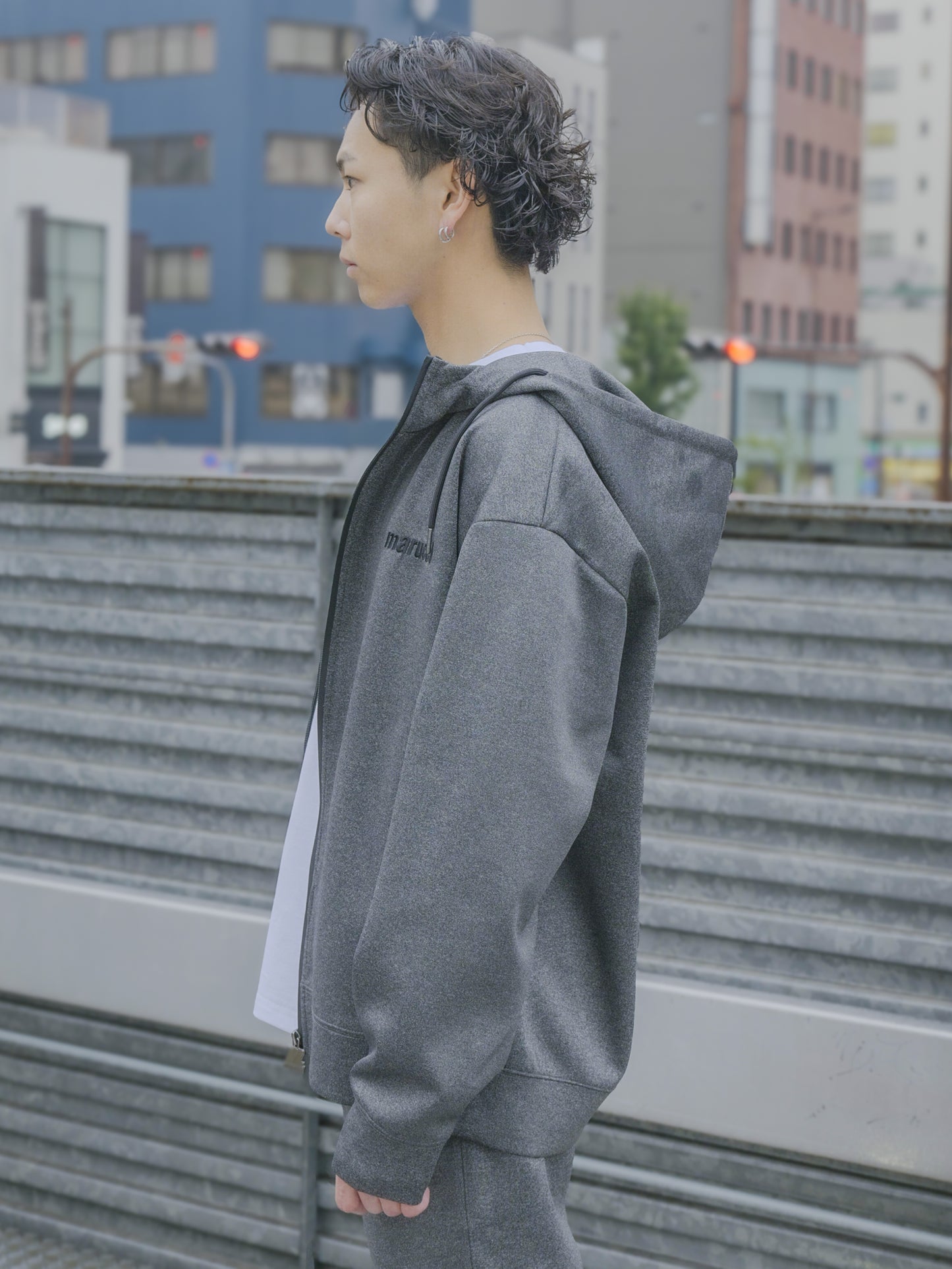 marucci 　TPUポンチジップパーカー